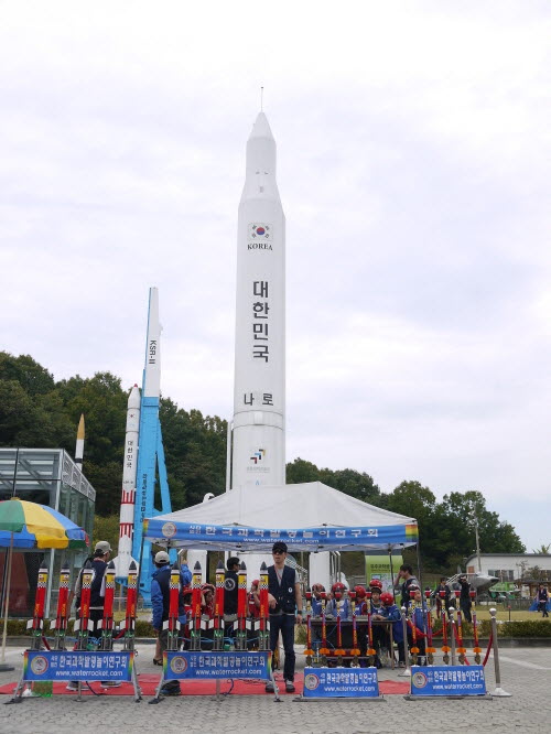P1420331.JPG : 제18회 대한민국 물로켓 에어로켓 발사대회 본선 대회 사진 4