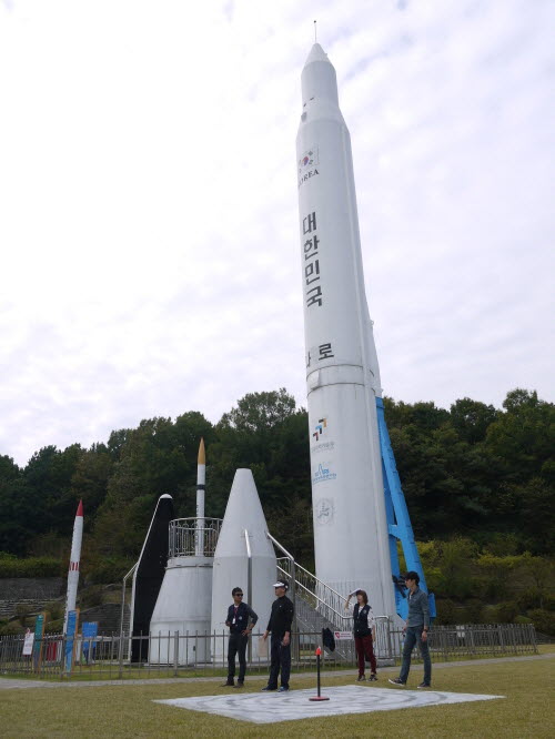 P1420318.JPG : 제18회 대한민국 물로켓 에어로켓 발사대회 본선 대회 사진 4
